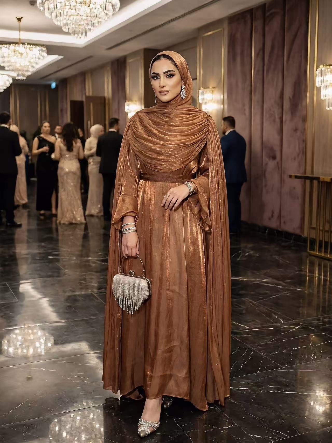 #LY30Elegant Pleated Cape Long Robe, Fashion Reflective Fabric Evening Gown, Suitable for Various Parties and Celebrations, Muslim Women's Dress