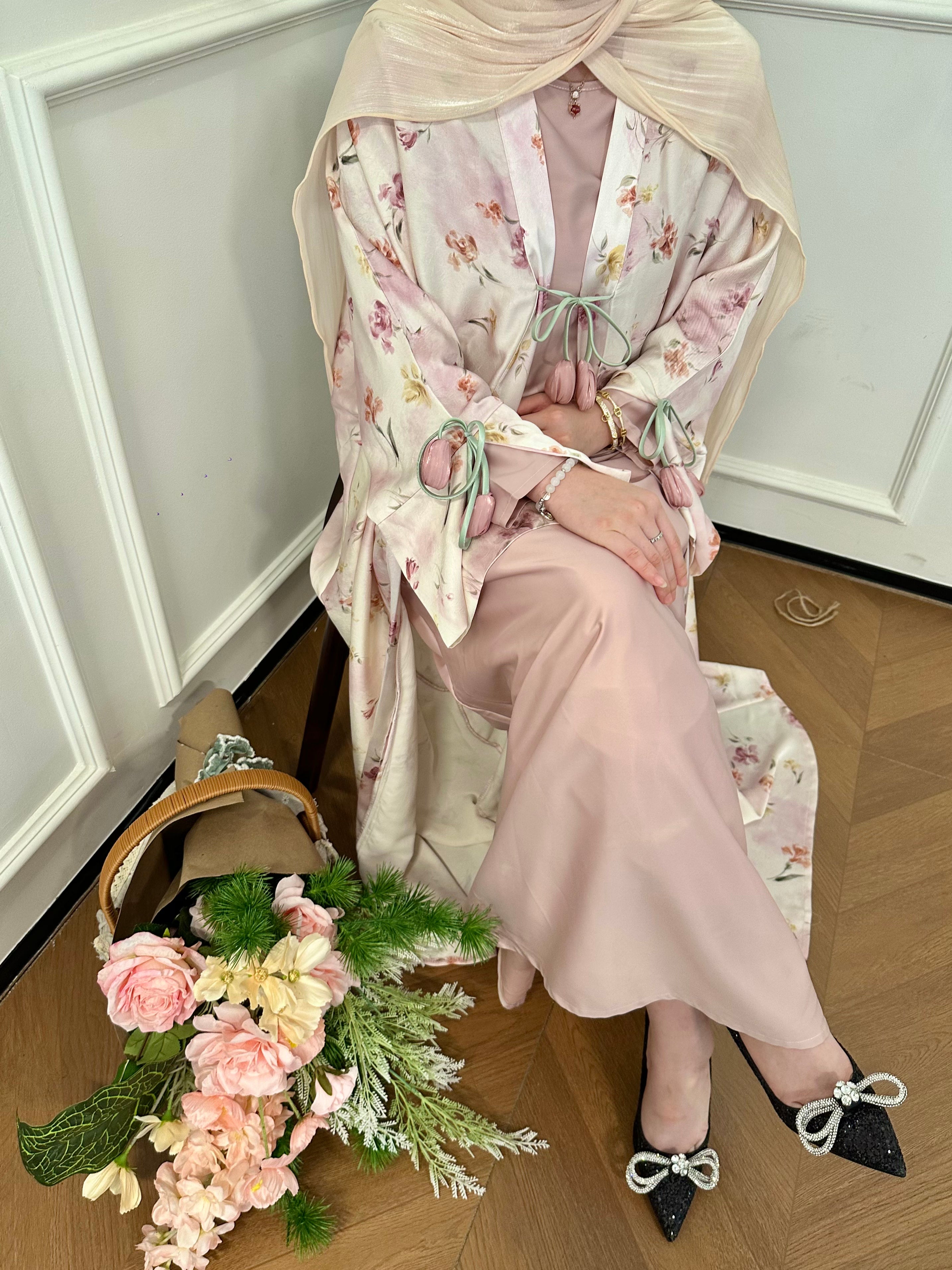 LY22 TWO-PIECE Tulip 3D floral printed satin abaya, loose-fit dress, Arabic romantic printed dress, high-end satin dress, and printed abaya