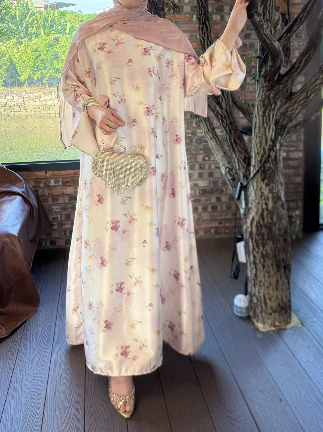 LY21 Tulip 3D floral printed satin abaya, loose-fit dress, Arabic romantic printed dress, high-end satin dress, and printed abaya