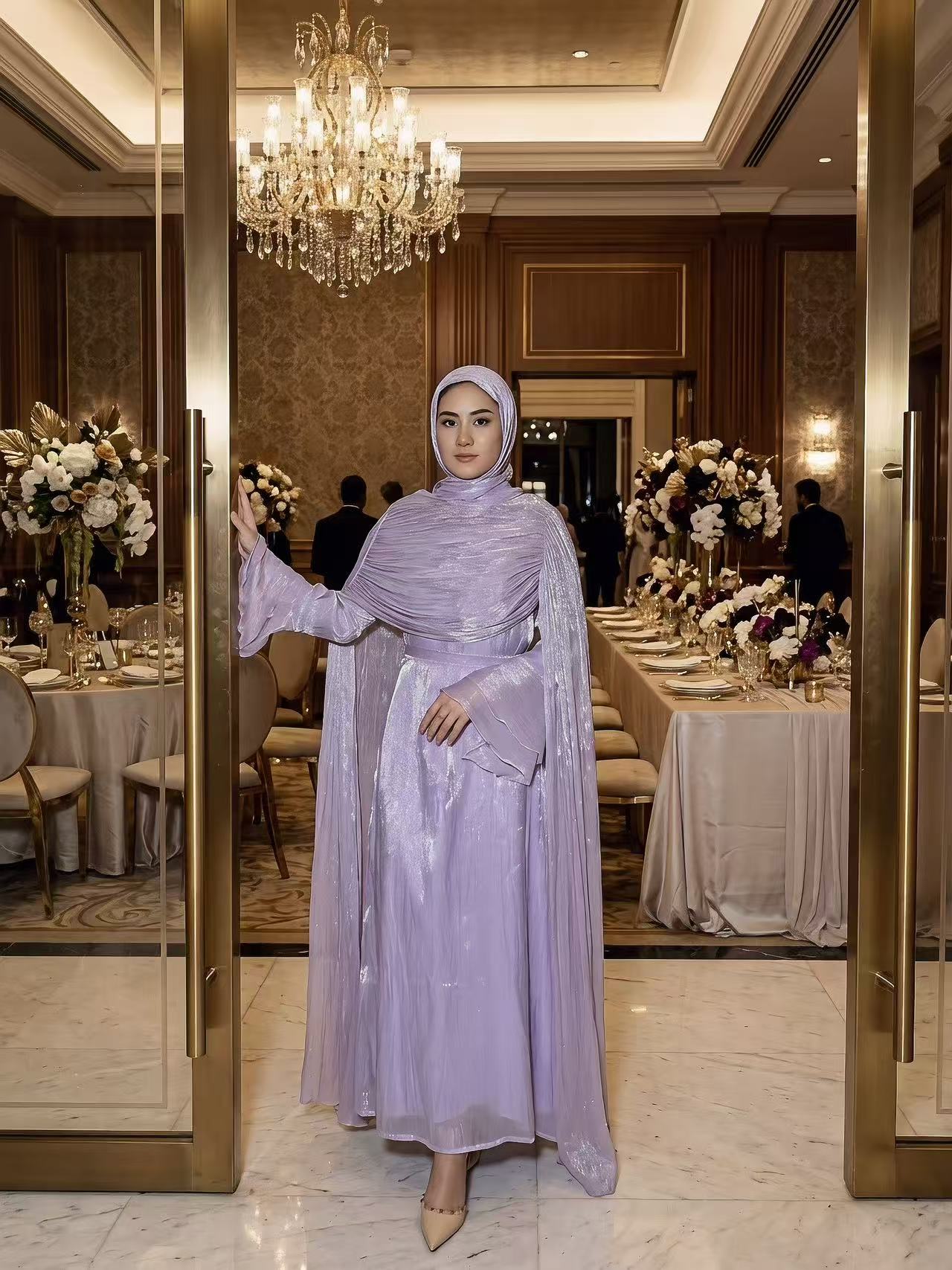 #LY30Elegant Pleated Cape Long Robe, Fashion Reflective Fabric Evening Gown, Suitable for Various Parties and Celebrations, Muslim Women's Dress