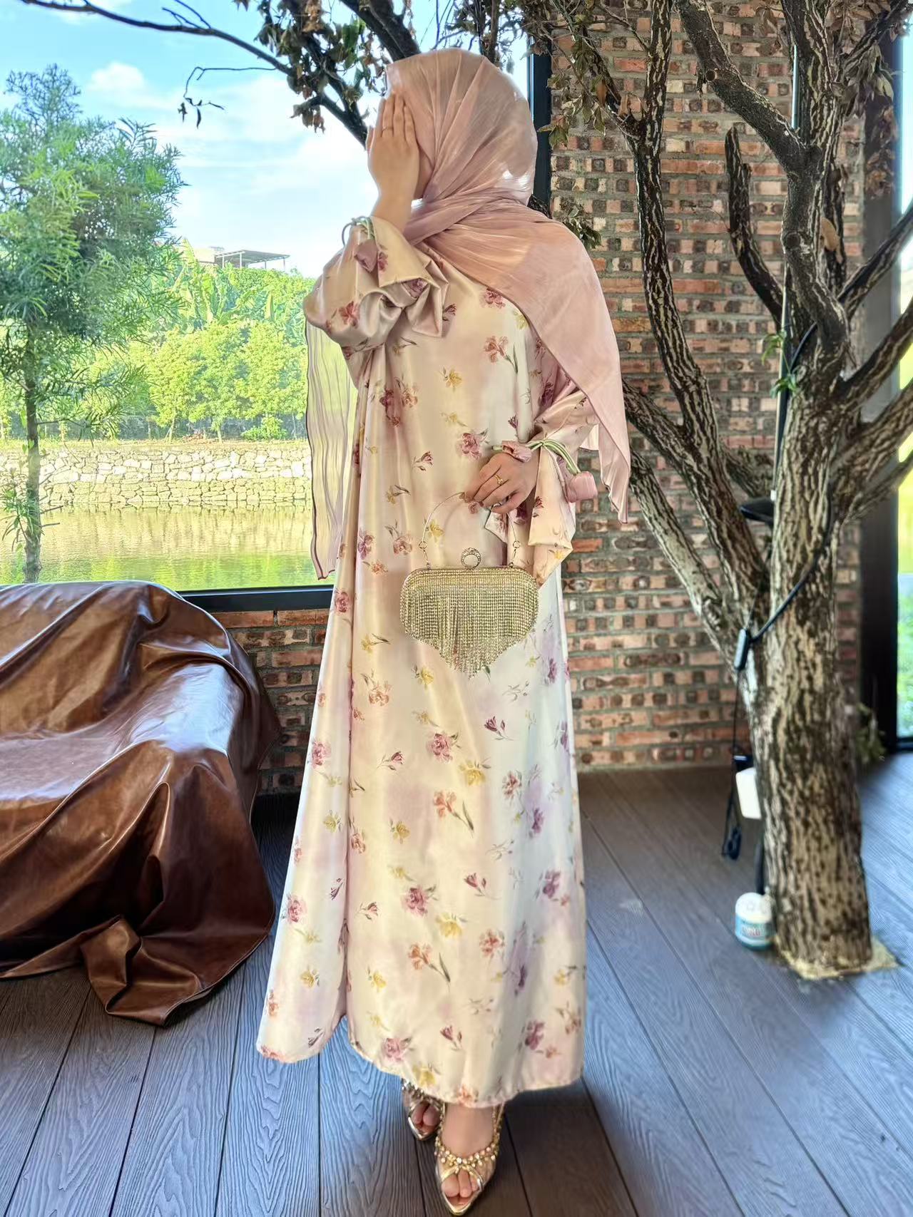 LY21 Tulip 3D floral printed satin abaya, loose-fit dress, Arabic romantic printed dress, high-end satin dress, and printed abaya