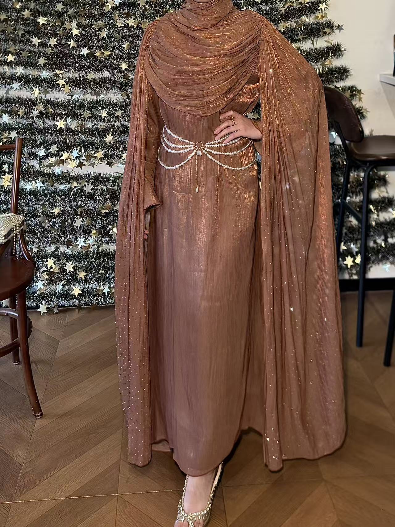 #LY30Elegant Pleated Cape Long Robe, Fashion Reflective Fabric Evening Gown, Suitable for Various Parties and Celebrations, Muslim Women's Dress