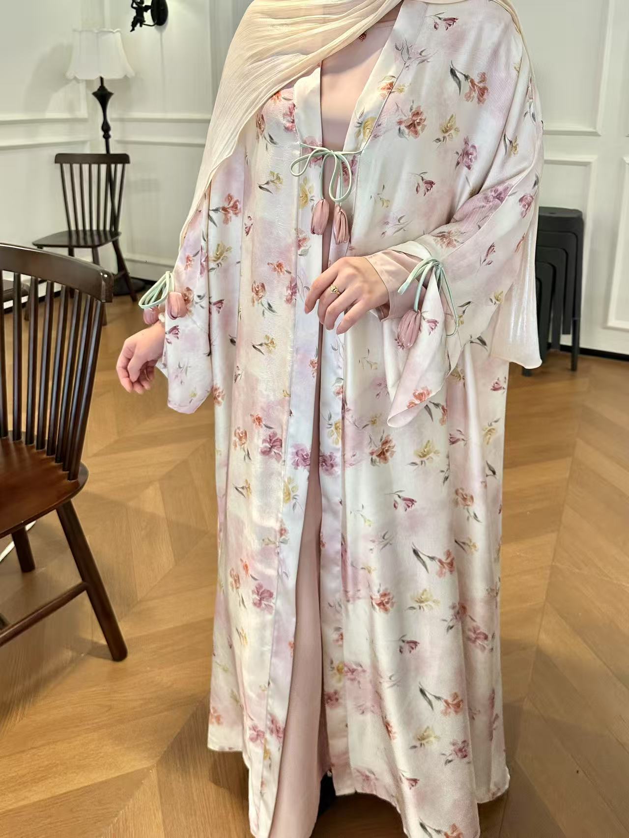 LY22 TWO-PIECE Tulip 3D floral printed satin abaya, loose-fit dress, Arabic romantic printed dress, high-end satin dress, and printed abaya